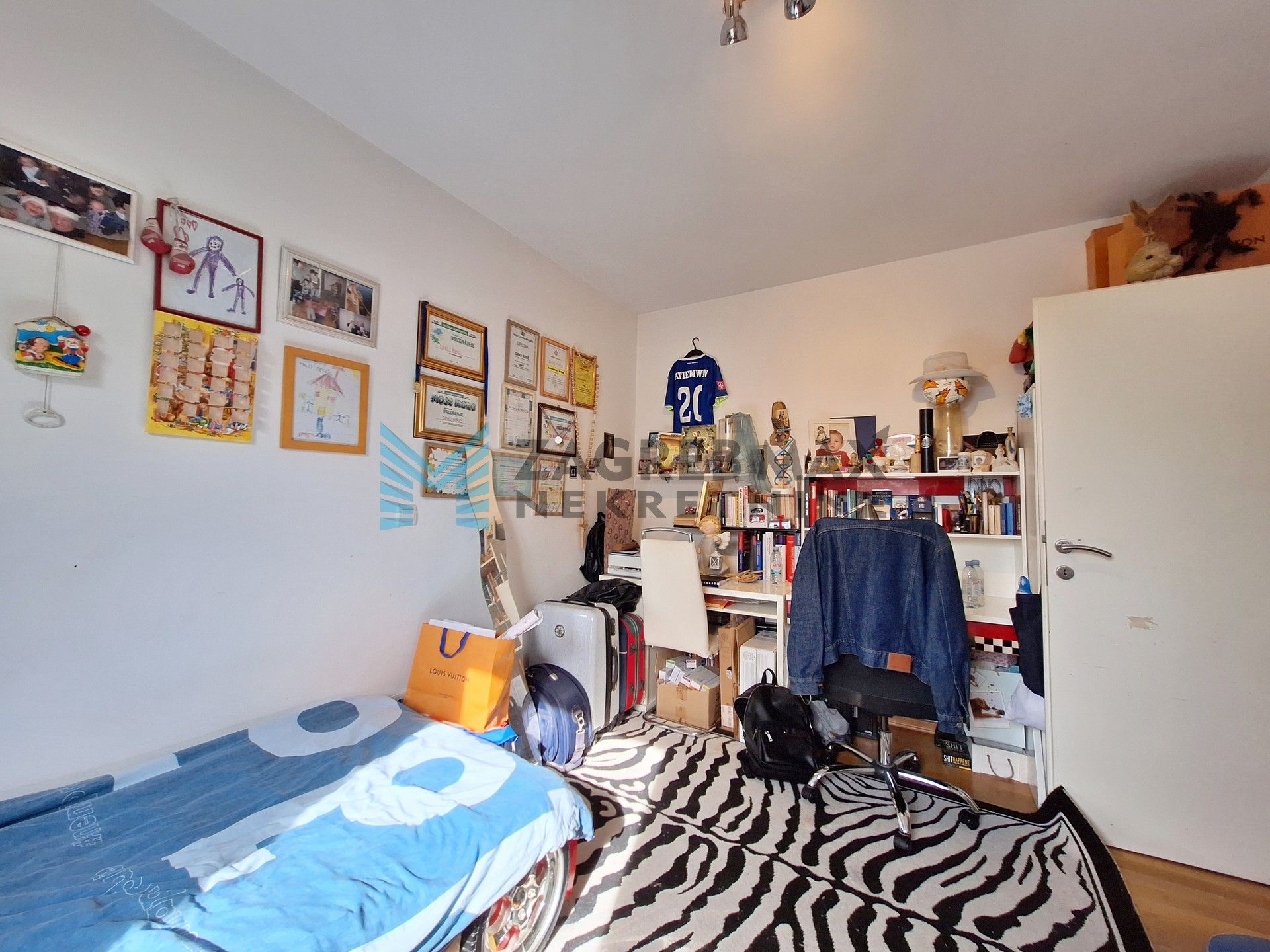 Zagreb - LANIŠTE - Karlovačka - 4-soban, balkon, parking, blizina Arena centra