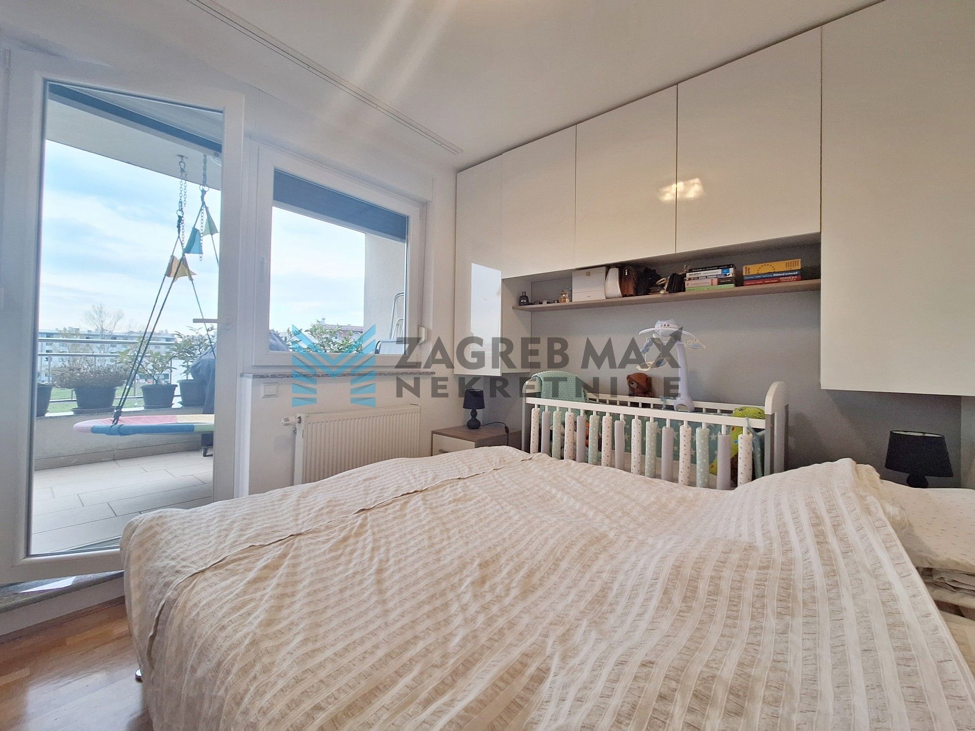 Zagreb - STENJEVEC - Stenjevečka - odličan 3-sobni stan + garaža