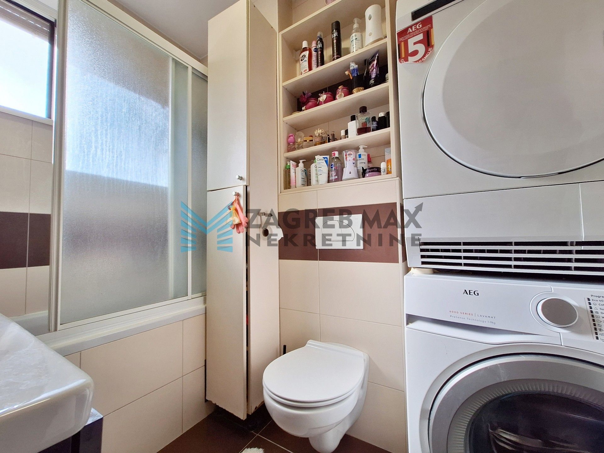 Zagreb - LANIŠTE - Karlovačka - 4-soban, balkon, parking, blizina Arena centra