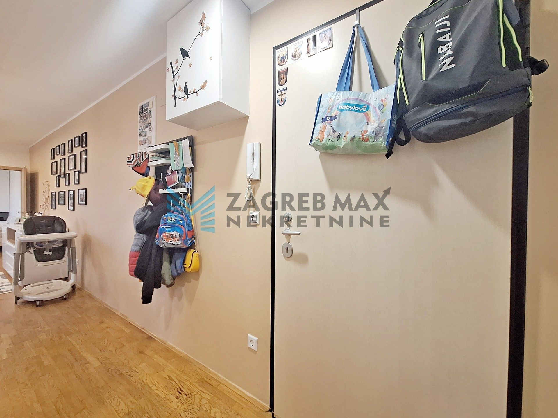 Zagreb - STENJEVEC - Stenjevečka - odličan 3-sobni stan + garaža