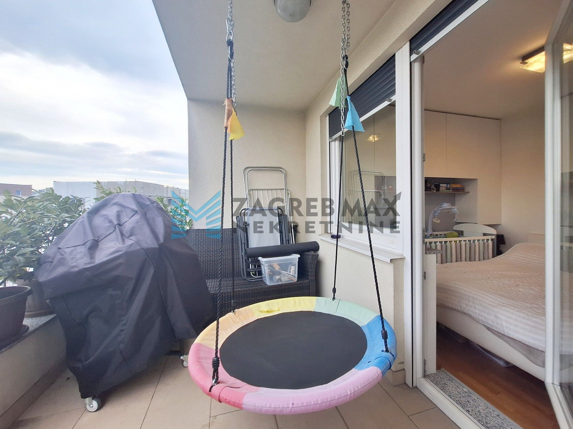 Zagreb - STENJEVEC - Stenjevečka - odličan 3-sobni stan + garaža