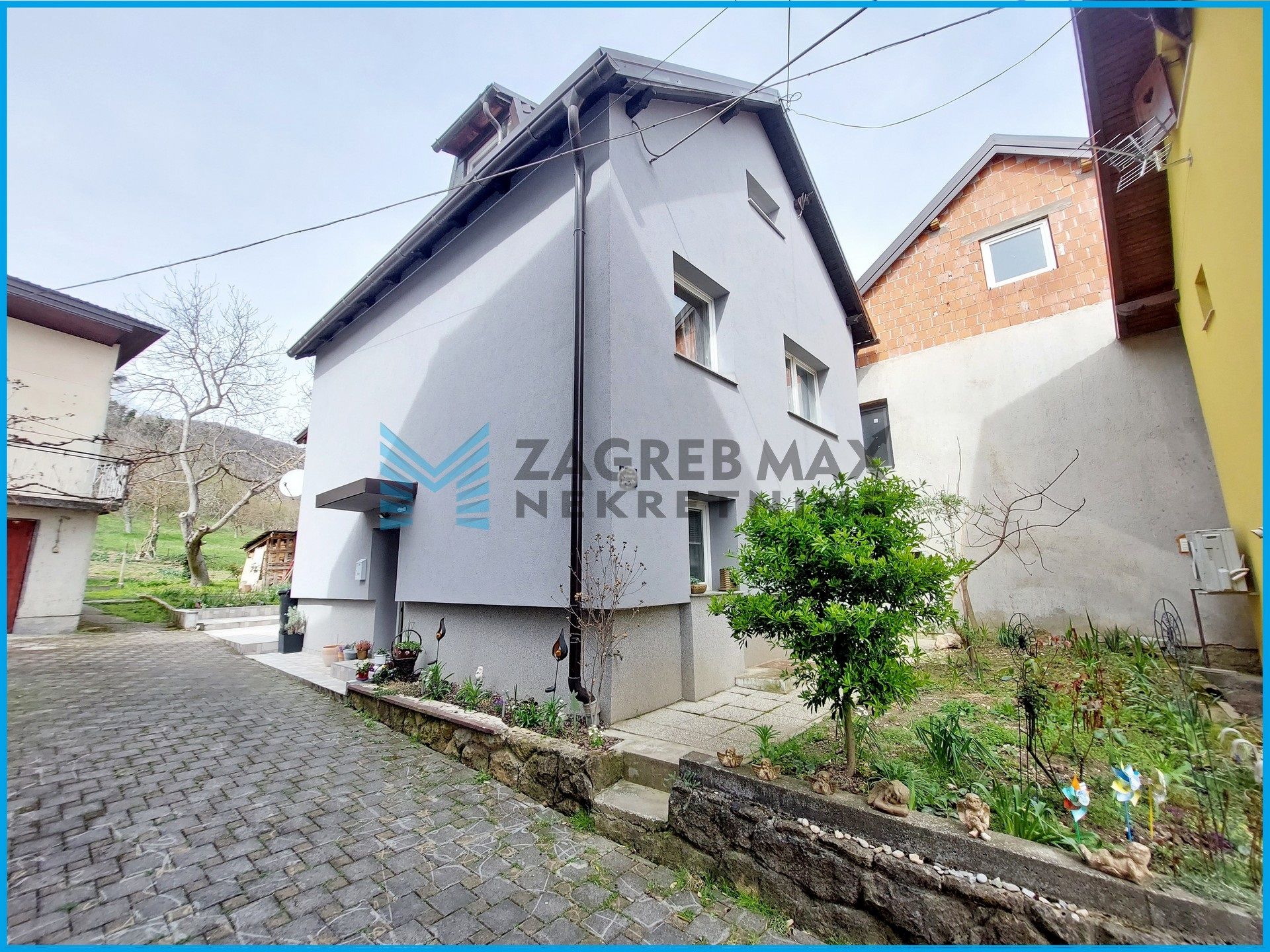 Zagreb - MARKUŠEVEC - Markuševečka - renovirana obiteljska kuća, dvorište