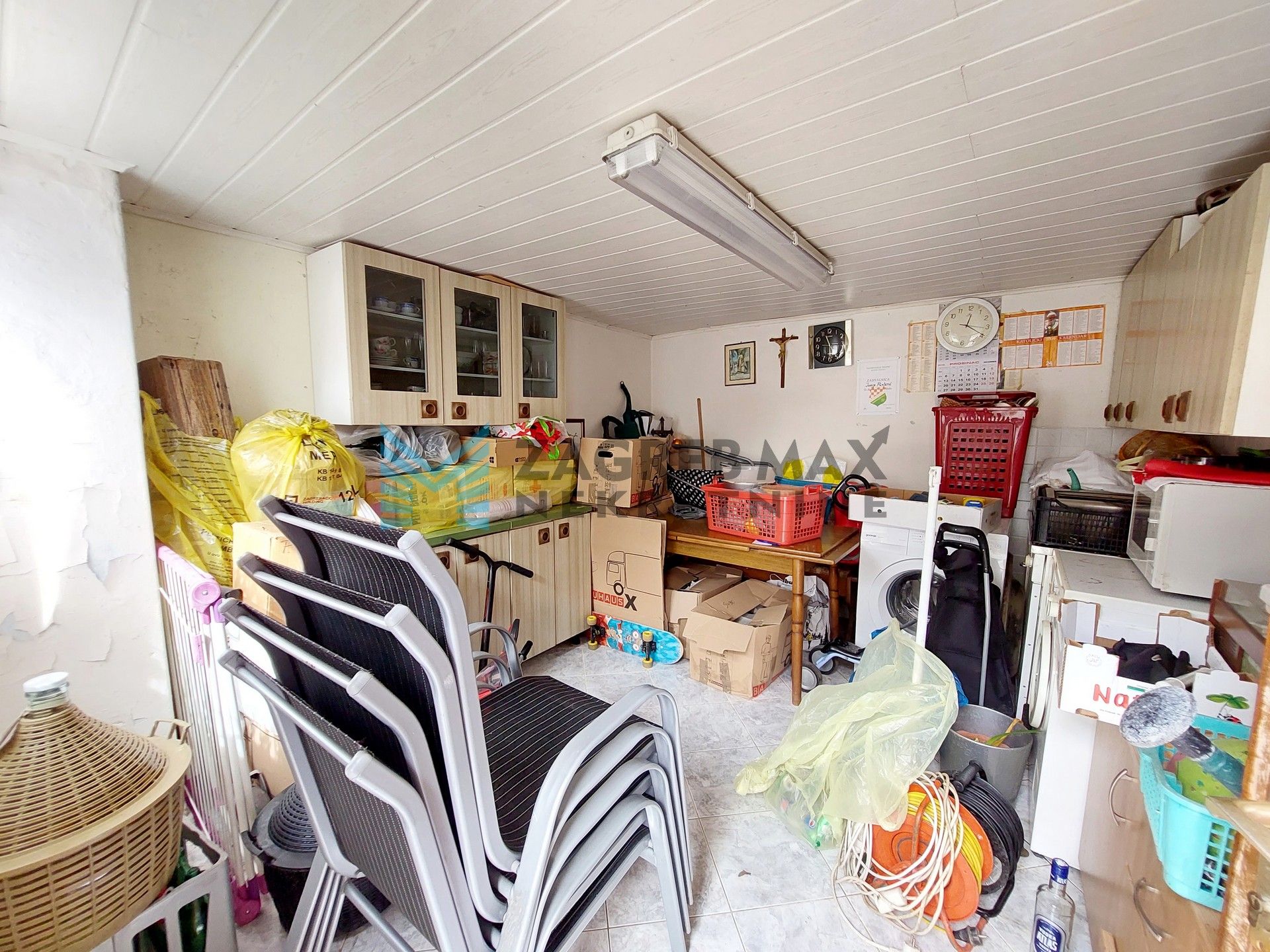 Zagreb - MARKUŠEVEC - Markuševečka - renovirana obiteljska kuća, dvorište