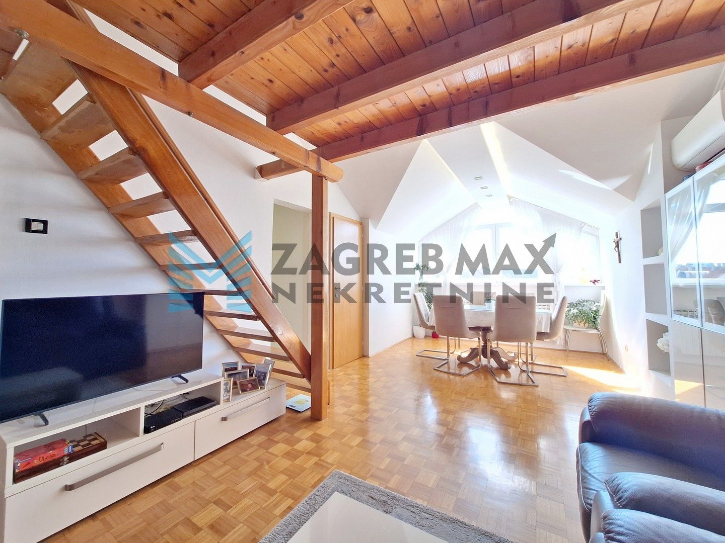 Zagreb - MALEŠNICA - A. T. Mimare - 4-soban s galerijom