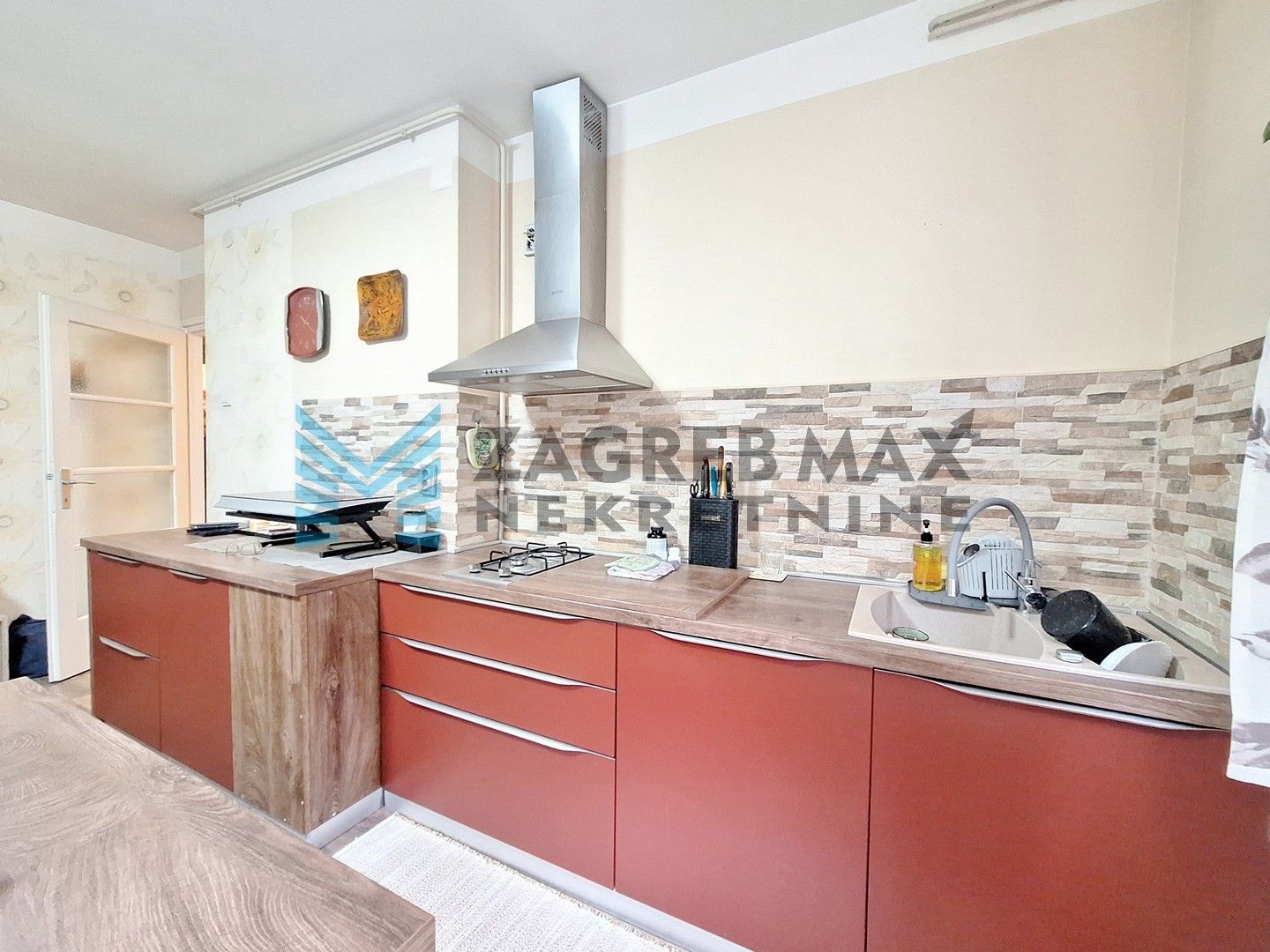 Zagreb - SAVSKI GAJ - Naserov trg - 2-soban, funkcionalan, balkon, loggia