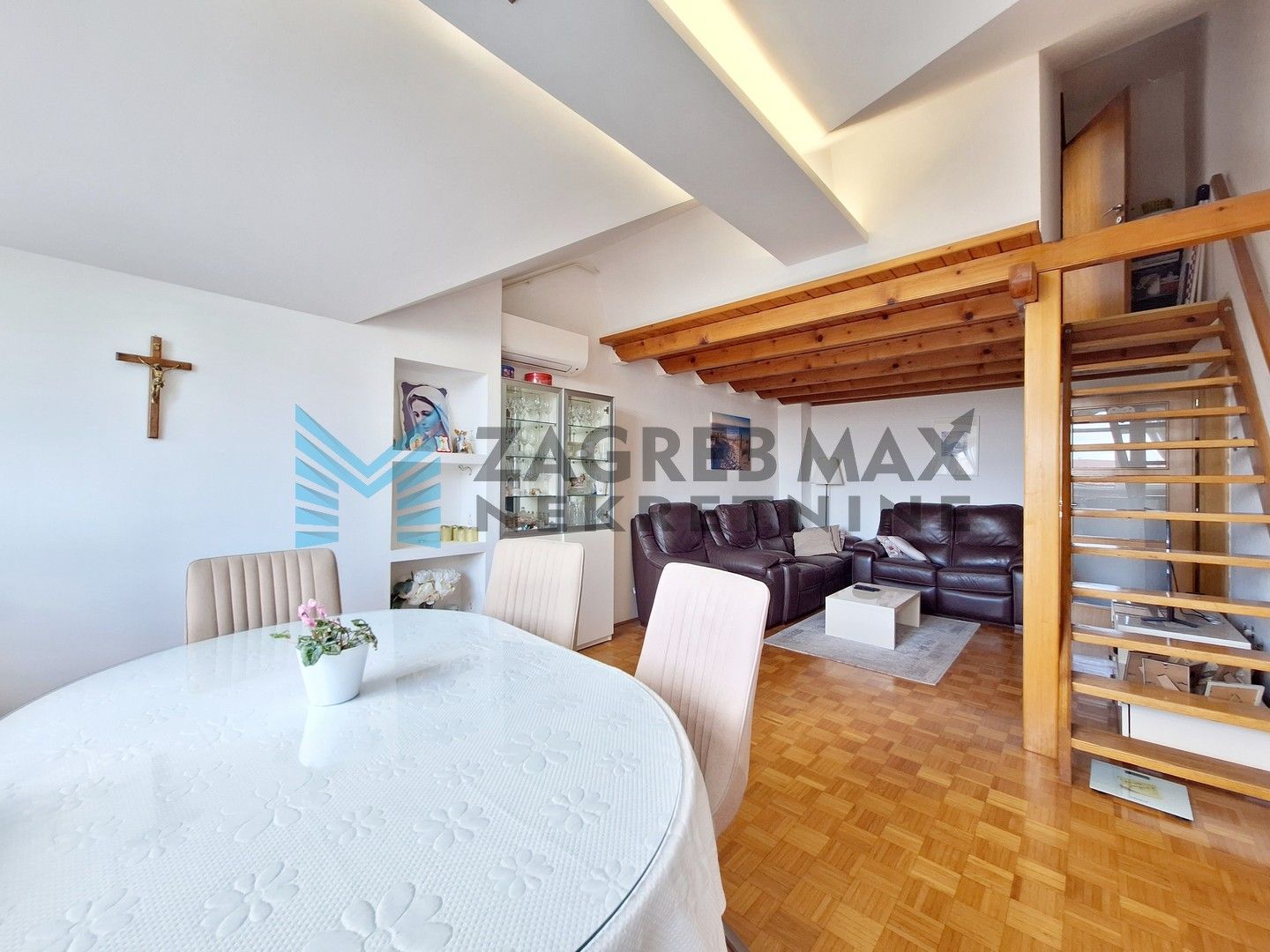 Zagreb - MALEŠNICA - A. T. Mimare - 4-soban s galerijom