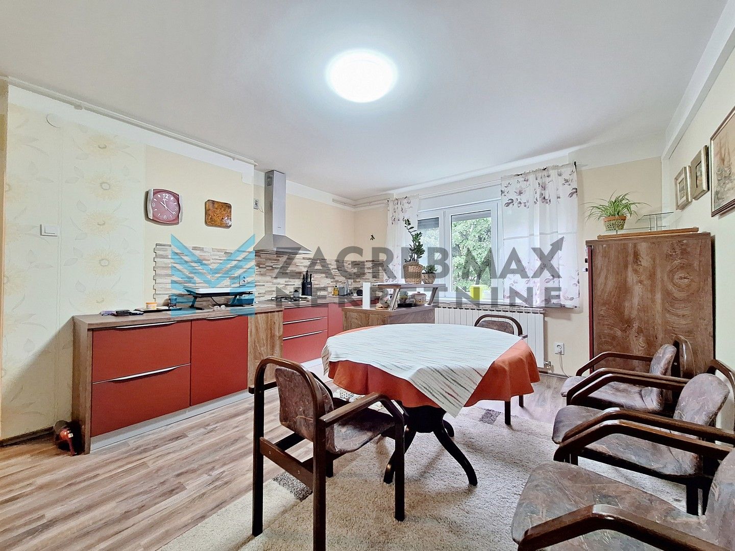 Zagreb - SAVSKI GAJ - Naserov trg - 2-soban, funkcionalan, balkon, loggia