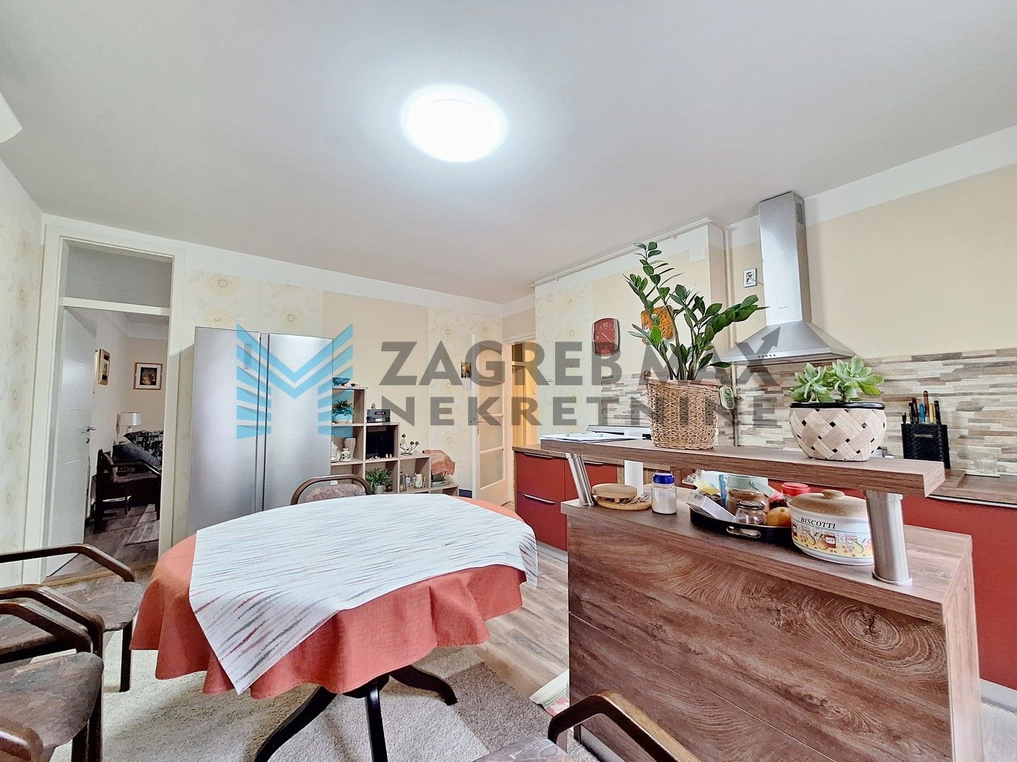 Zagreb - SAVSKI GAJ - Naserov trg - 2-soban, funkcionalan, balkon, loggia