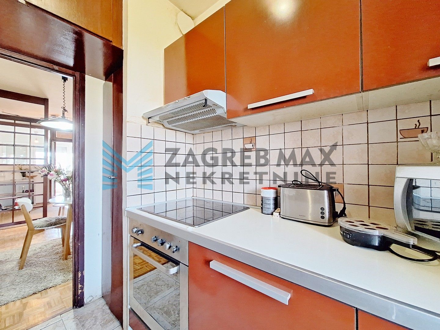 Zagreb - SREDIŠĆE - I.Šibla - 3-soban, loggia, blizina Bundeka