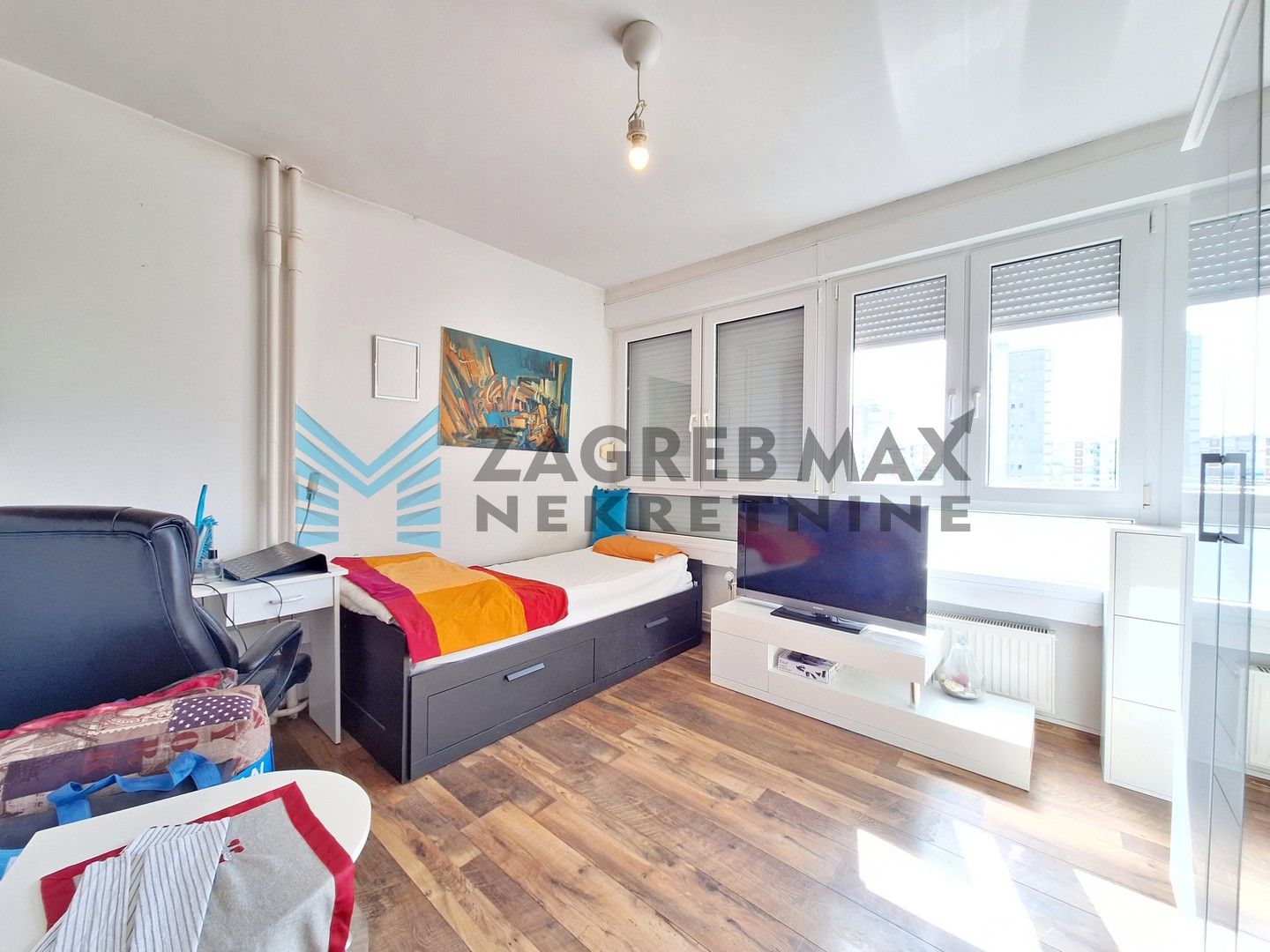 Zagreb - SREDIŠĆE - I.Šibla - 3-soban, loggia, blizina Bundeka