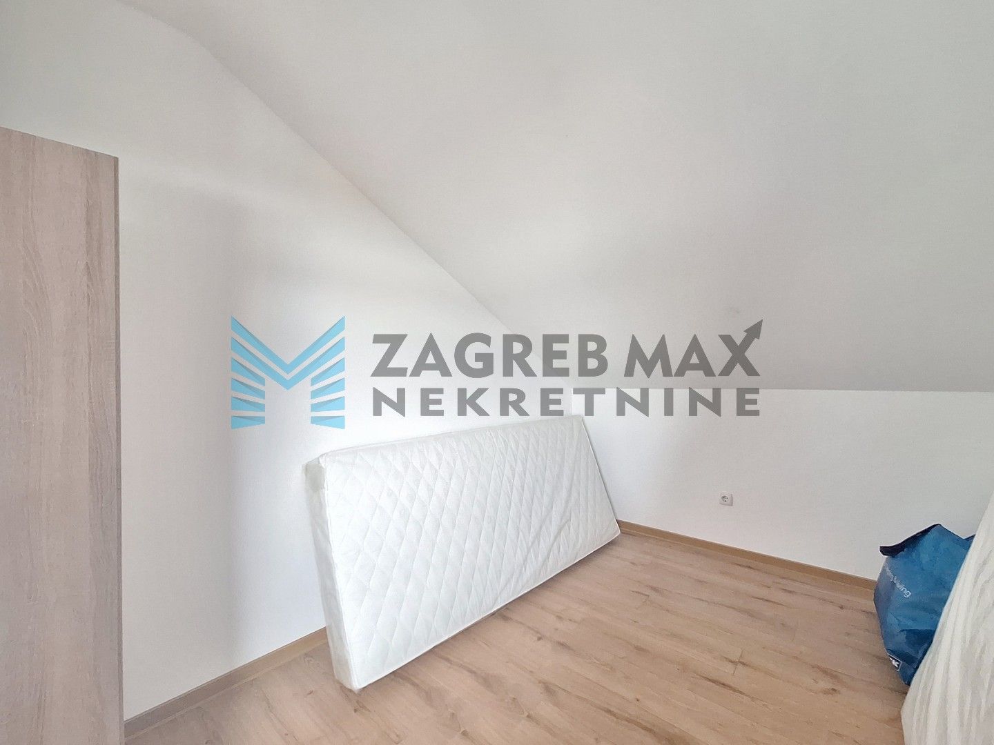 Zagreb - NAJAM - RUGVICA - Struga Nartska - smještaj za radnike - 10 osoba