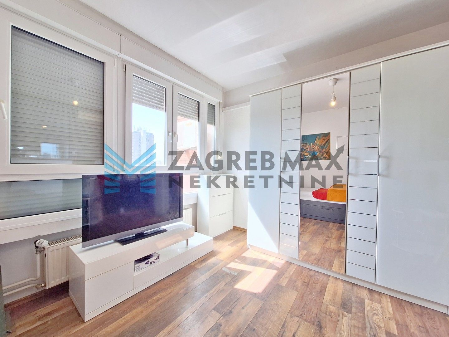 Zagreb - SREDIŠĆE - I.Šibla - 3-soban, loggia, blizina Bundeka