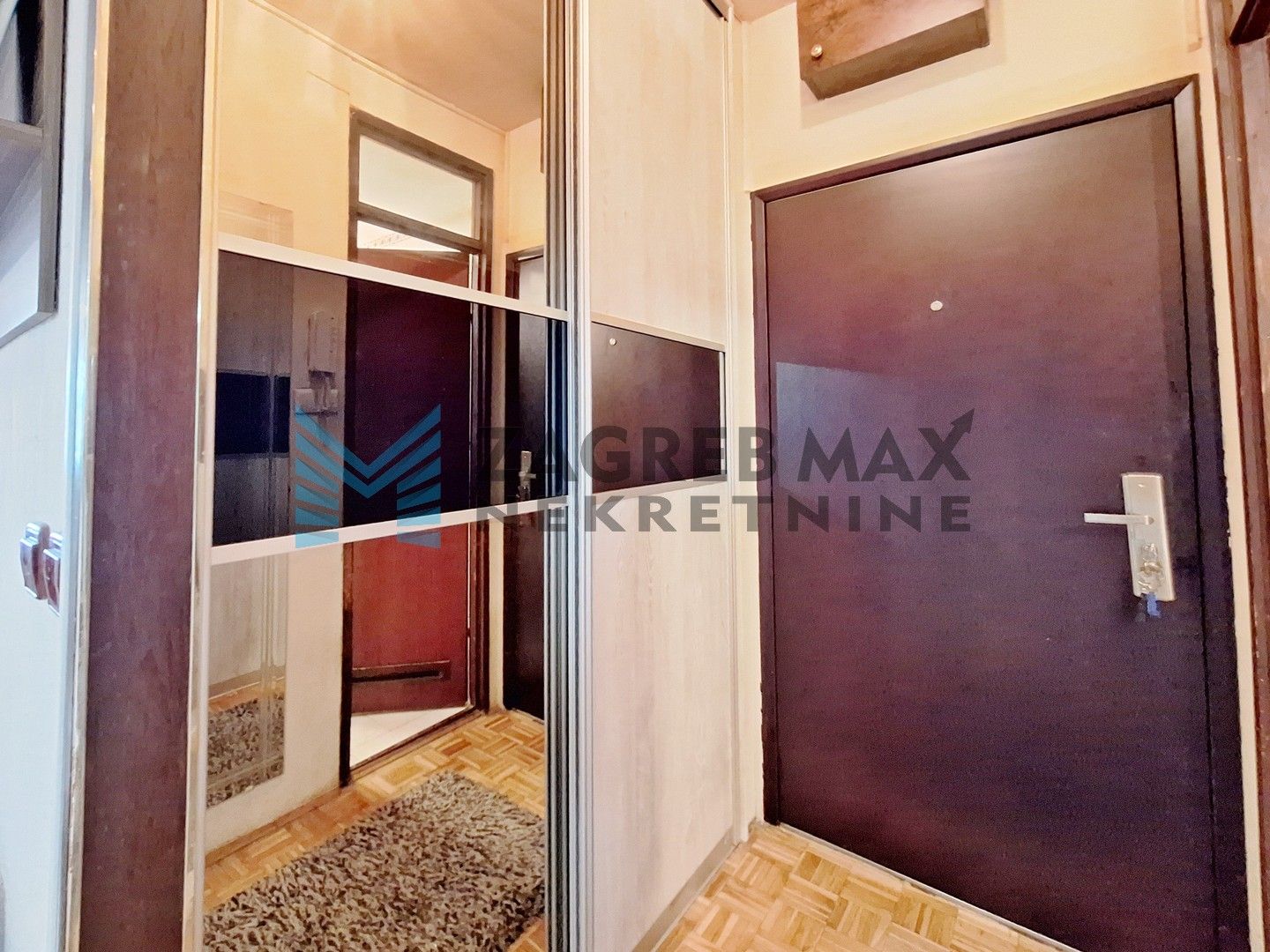 Zagreb - SREDIŠĆE - I.Šibla - 3-soban, loggia, blizina Bundeka