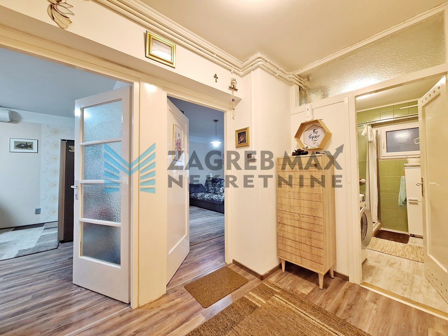 Zagreb - SAVSKI GAJ - Naserov trg - 2-soban, funkcionalan, balkon, loggia