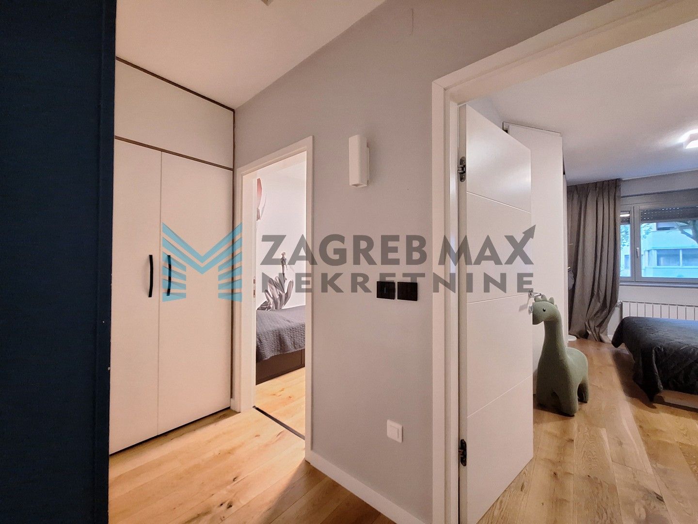 Zagreb - VRBANI - Kuzminečka - 3-sobni, namješten, blizina Jaruna