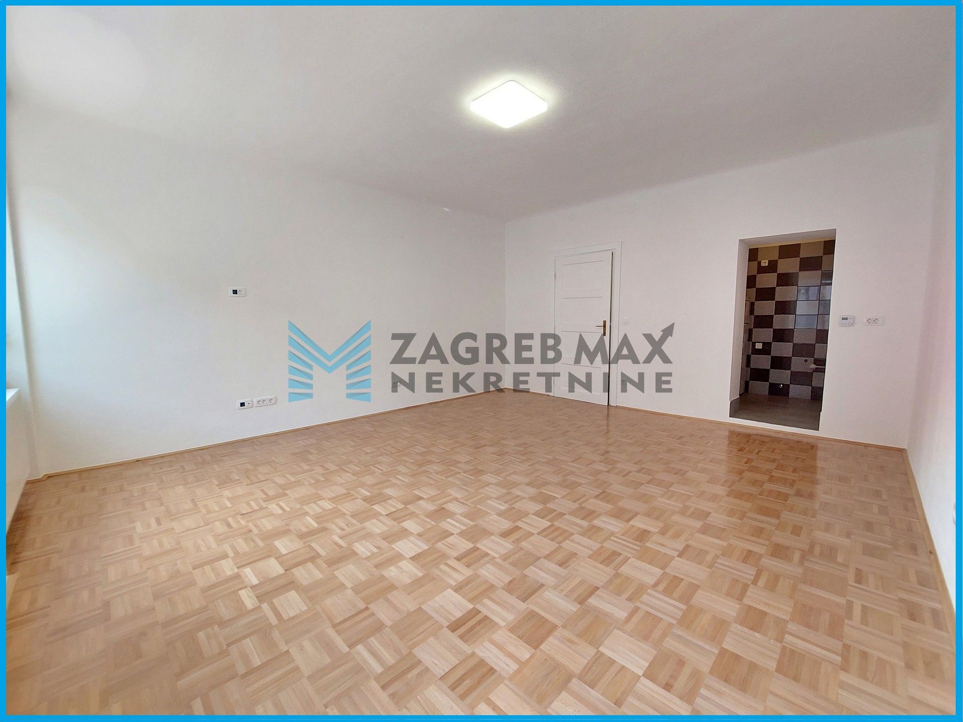 Zagreb - MAKSIMIR - Domjanićeva - novo renoviran, osvijetljen, spremište