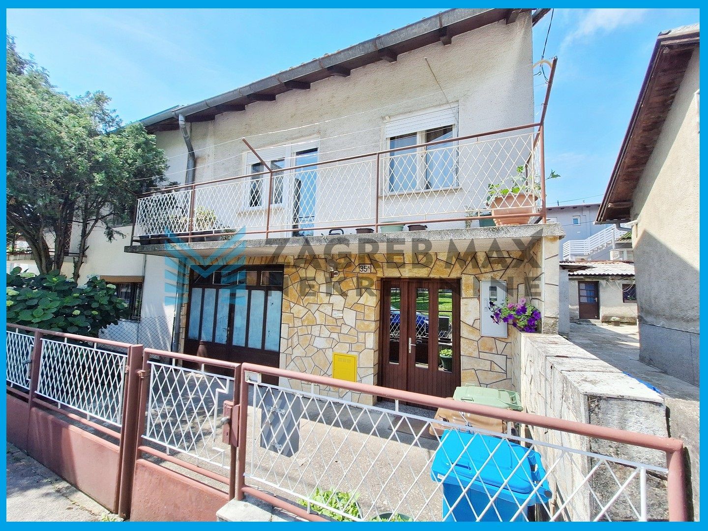 Zagreb - DUBRAVA - Pernatska ulica - obiteljska kuća s gostinjskom kućom