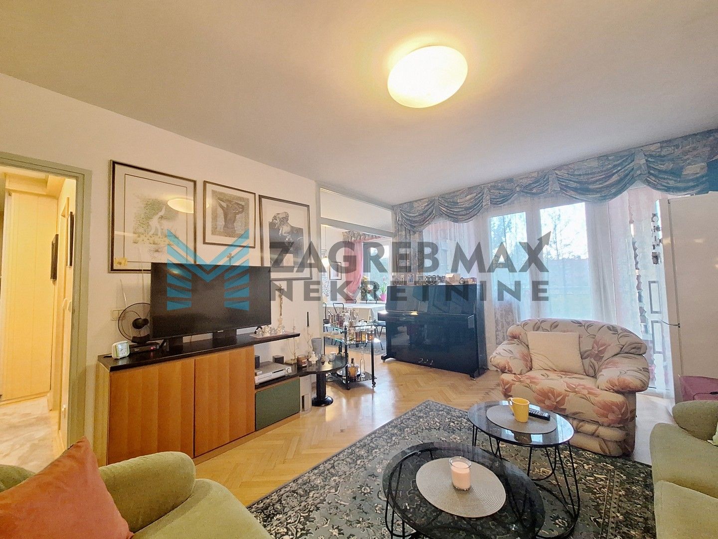 Zagreb - TREŠNJEVKA - Bosiljevska - komforni 4-sobni, izvrsna lokacija