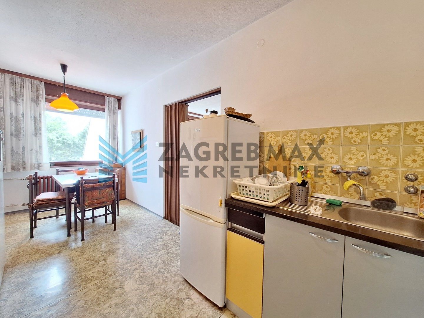 Zagreb - TRAVNO - Kopernikova - 2-sobni, terasa s pogledom na zeleni park