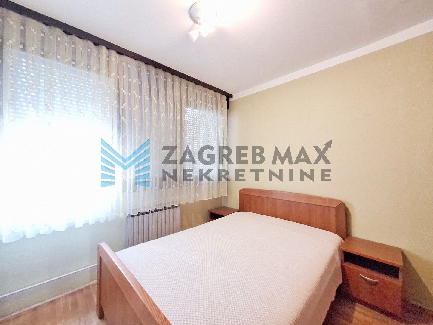 Zagreb - ŠPANSKO - S.Batušića - 3-sobni, prostran, 2 loggie