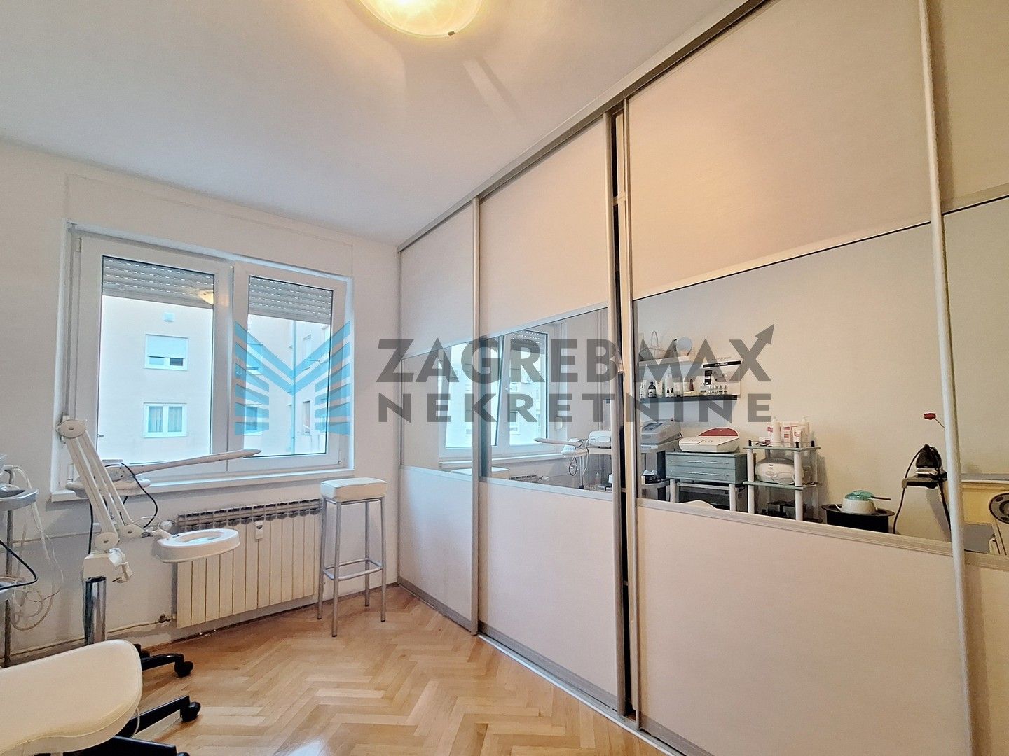 Zagreb - TREŠNJEVKA - Bosiljevska - komforni 4-sobni, izvrsna lokacija