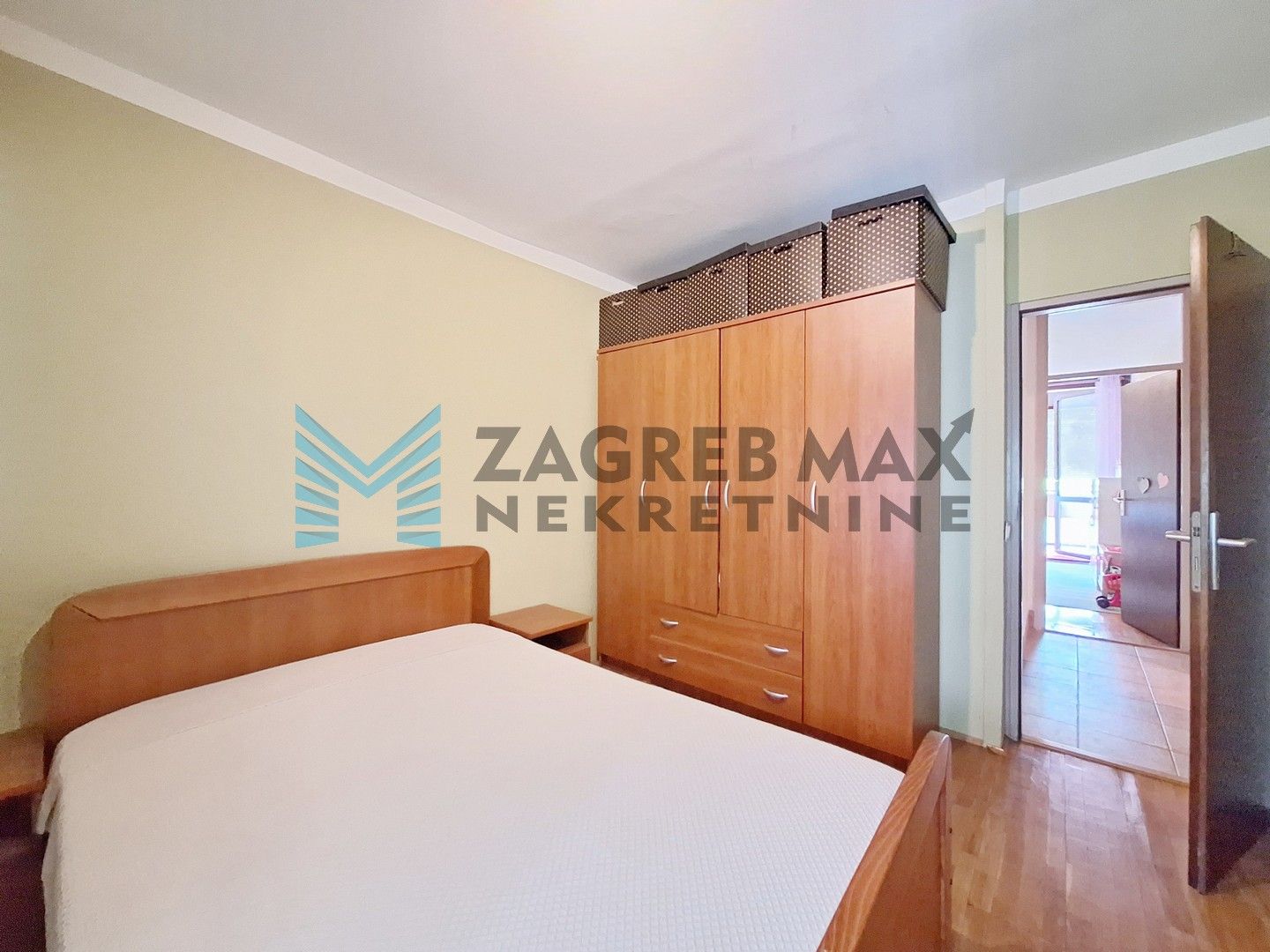 Zagreb - ŠPANSKO - S.Batušića - 3-sobni, prostran, 2 loggie