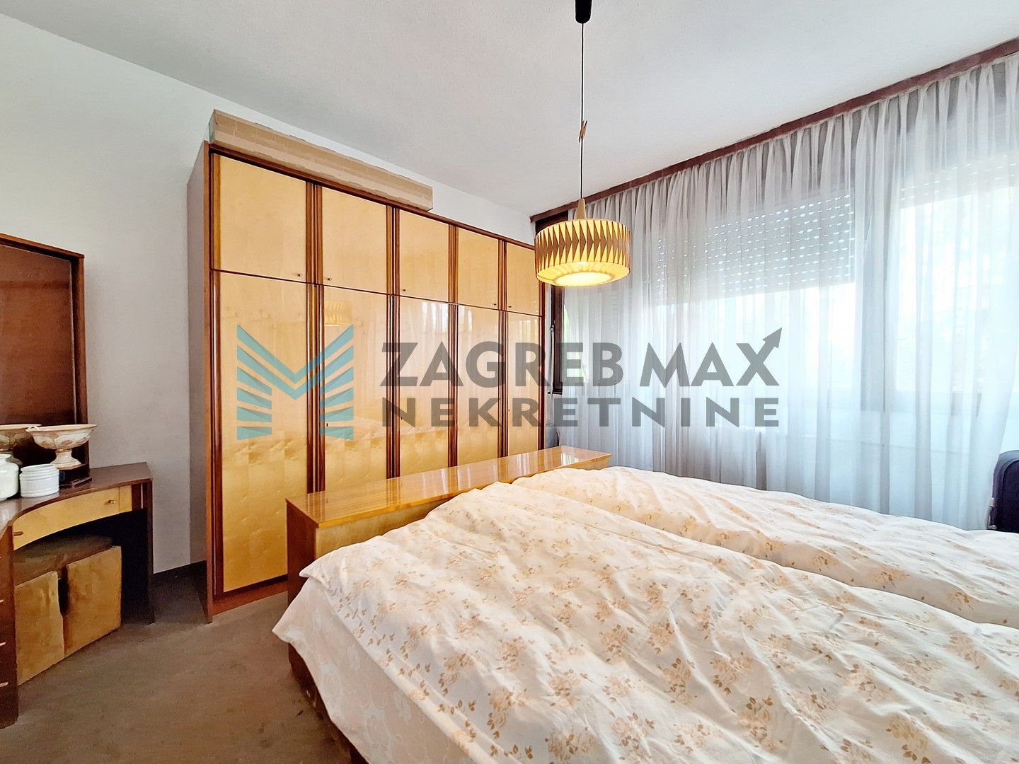 Zagreb - TRAVNO - Kopernikova - 2-sobni, terasa s pogledom na zeleni park