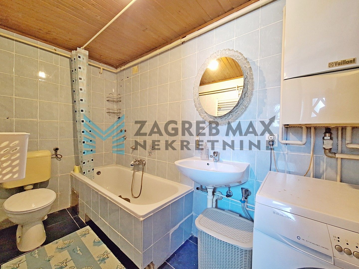 Zagreb - STENJEVEC - Plemićko I. - kuća s dvorištem, terasom i parkingom