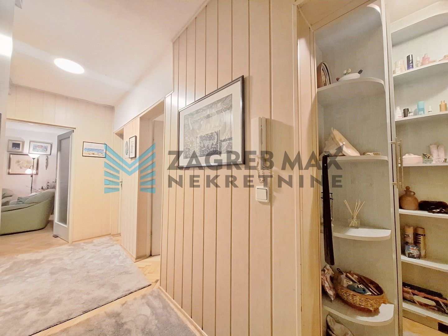 Zagreb - TREŠNJEVKA - Bosiljevska - komforni 4-sobni, izvrsna lokacija