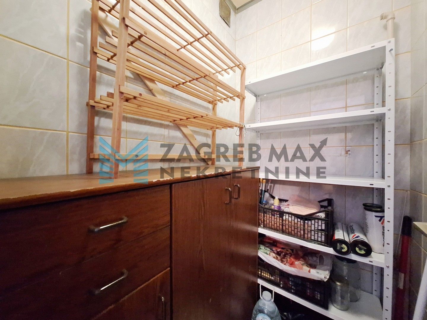 Zagreb - ŠPANSKO - S.Batušića - 3-sobni, prostran, 2 loggie