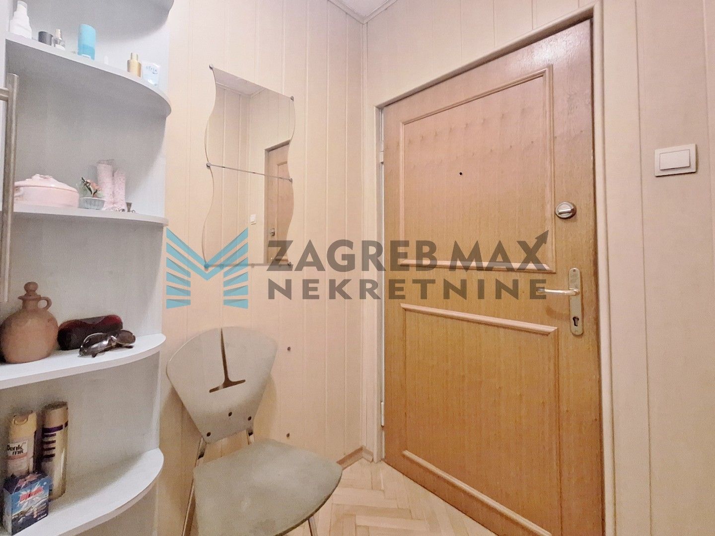 Zagreb - TREŠNJEVKA - Bosiljevska - komforni 4-sobni, izvrsna lokacija