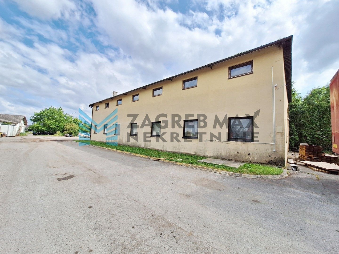 Zagreb - IVANIĆ-GRAD - okolica - Stanica za tehnički pregled