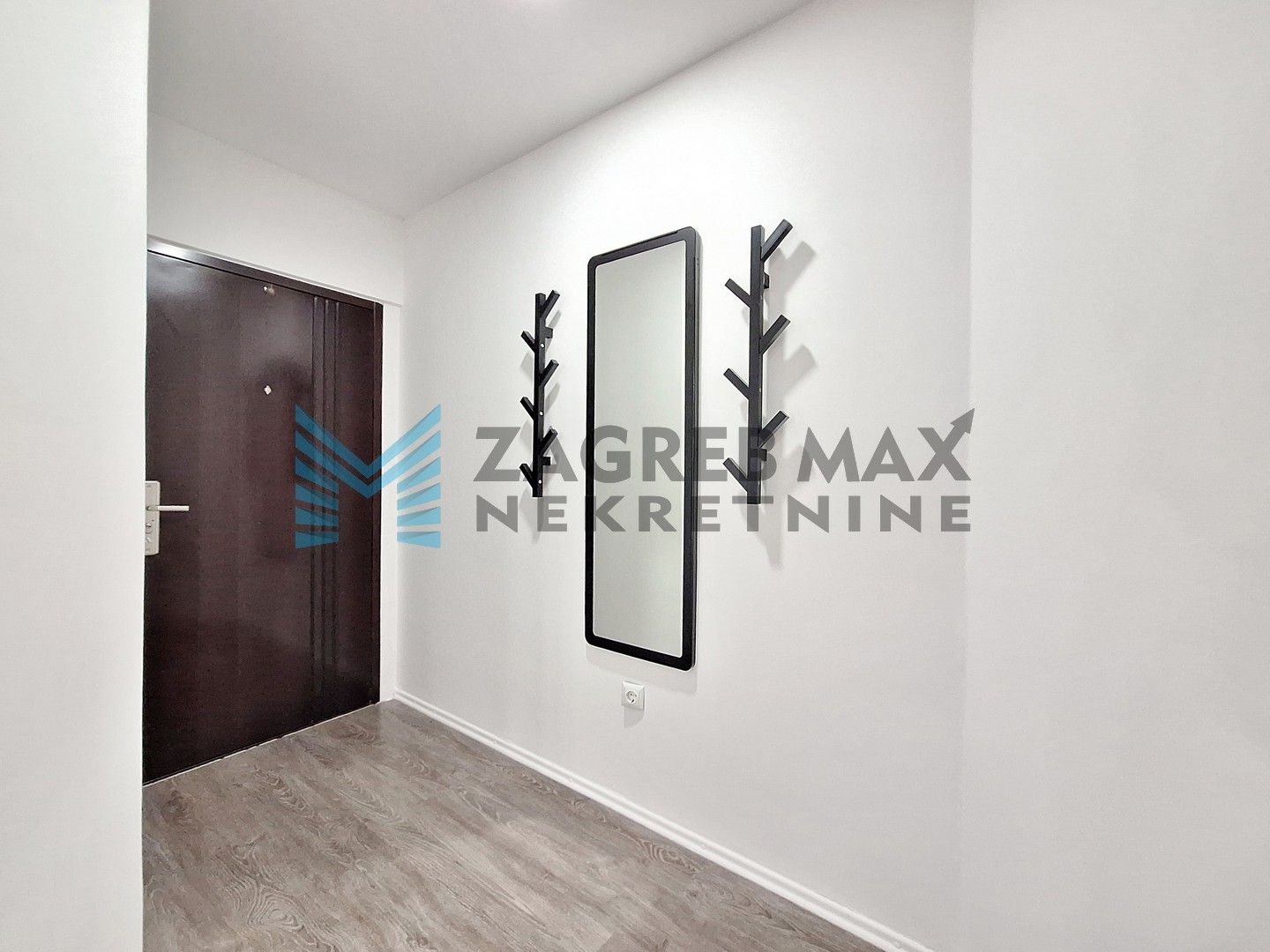 Zagreb - SLOBOŠTINA - Varićakova - 3-sobni, bez provizije za kupce