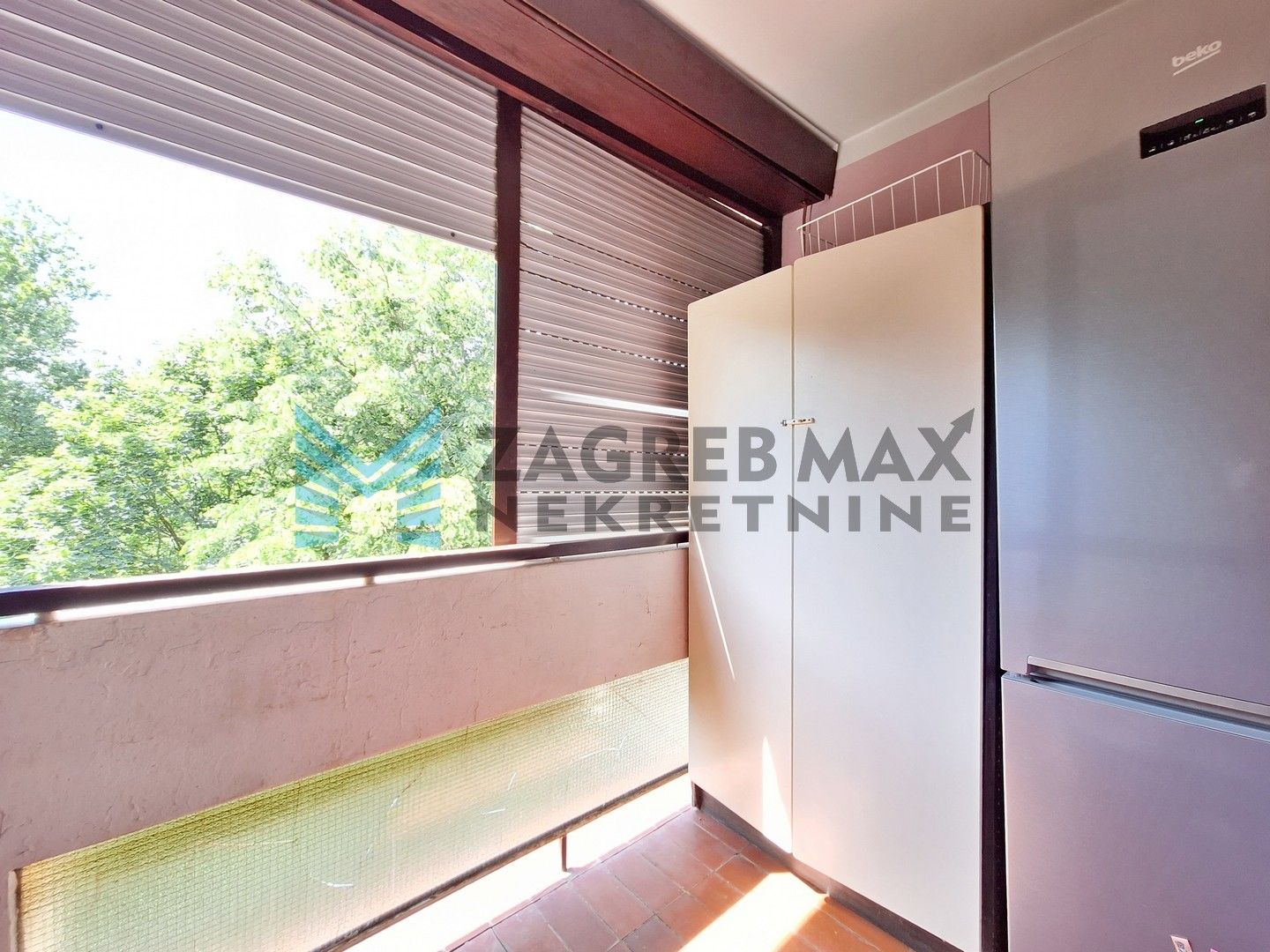 Zagreb - ŠPANSKO - S.Batušića - 3-sobni, prostran, 2 loggie