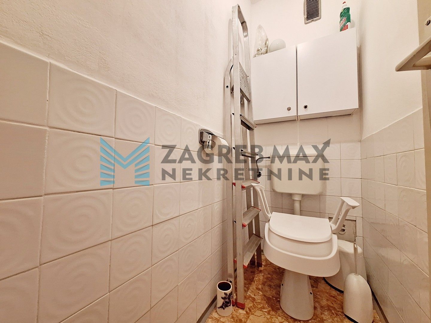 Zagreb - TRAVNO - Kopernikova - 2-sobni, terasa s pogledom na zeleni park