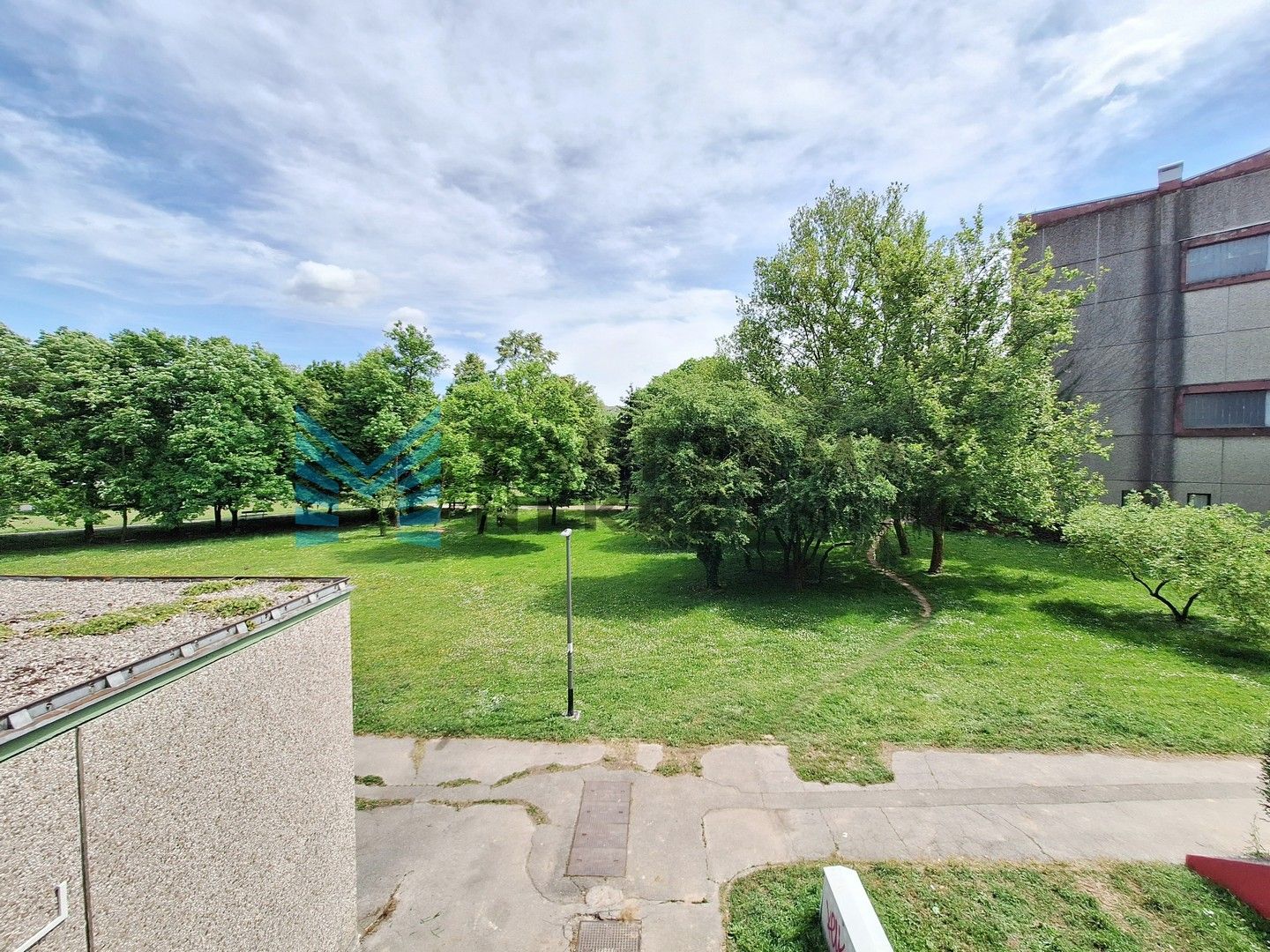 Zagreb - SLOBOŠTINA - Varićakova - 3-sobni, bez provizije za kupce