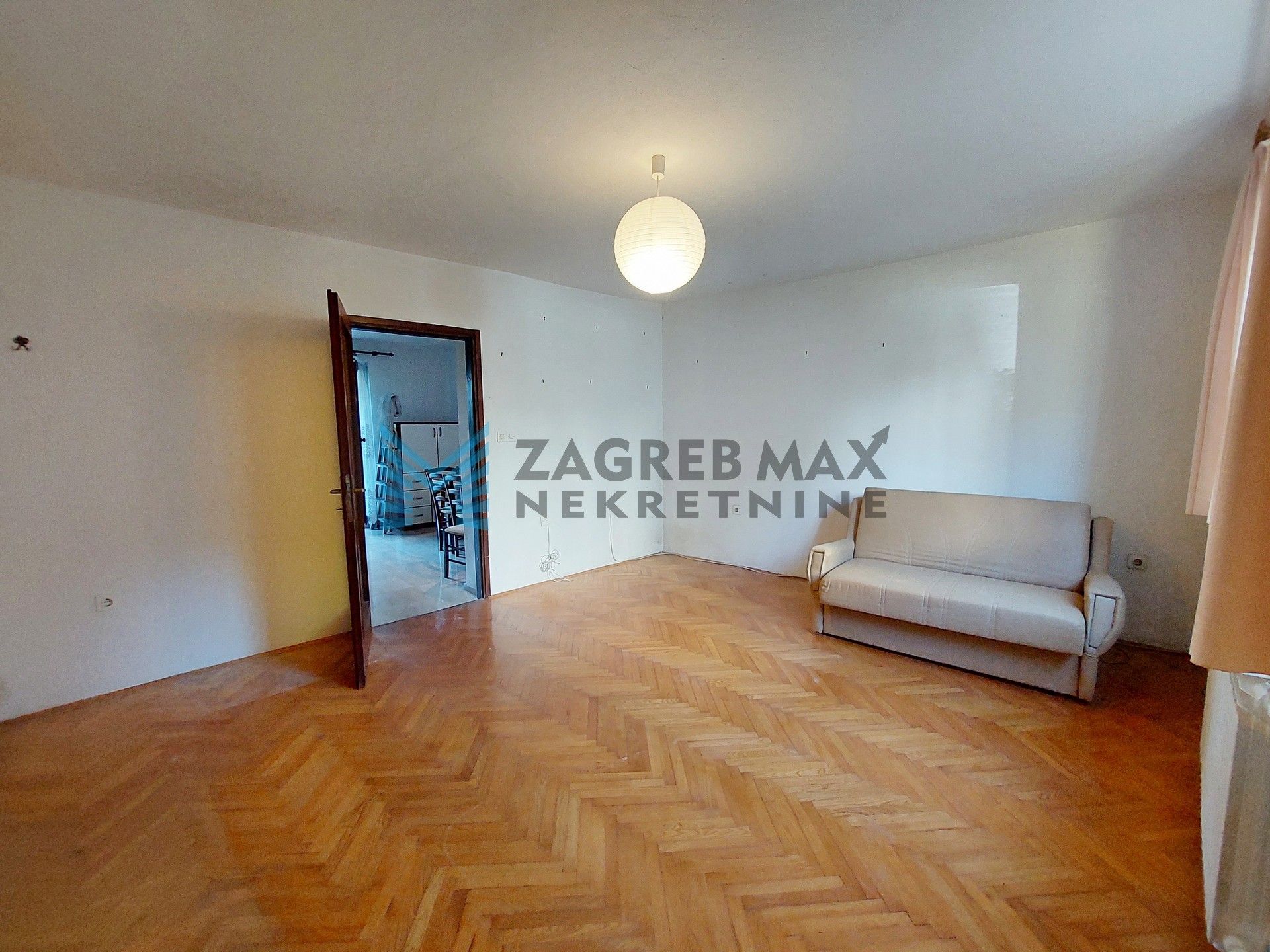 Zagreb - SREBRNJAK - Bijenička - 2-soban, terasa, pogled, za renovaciju