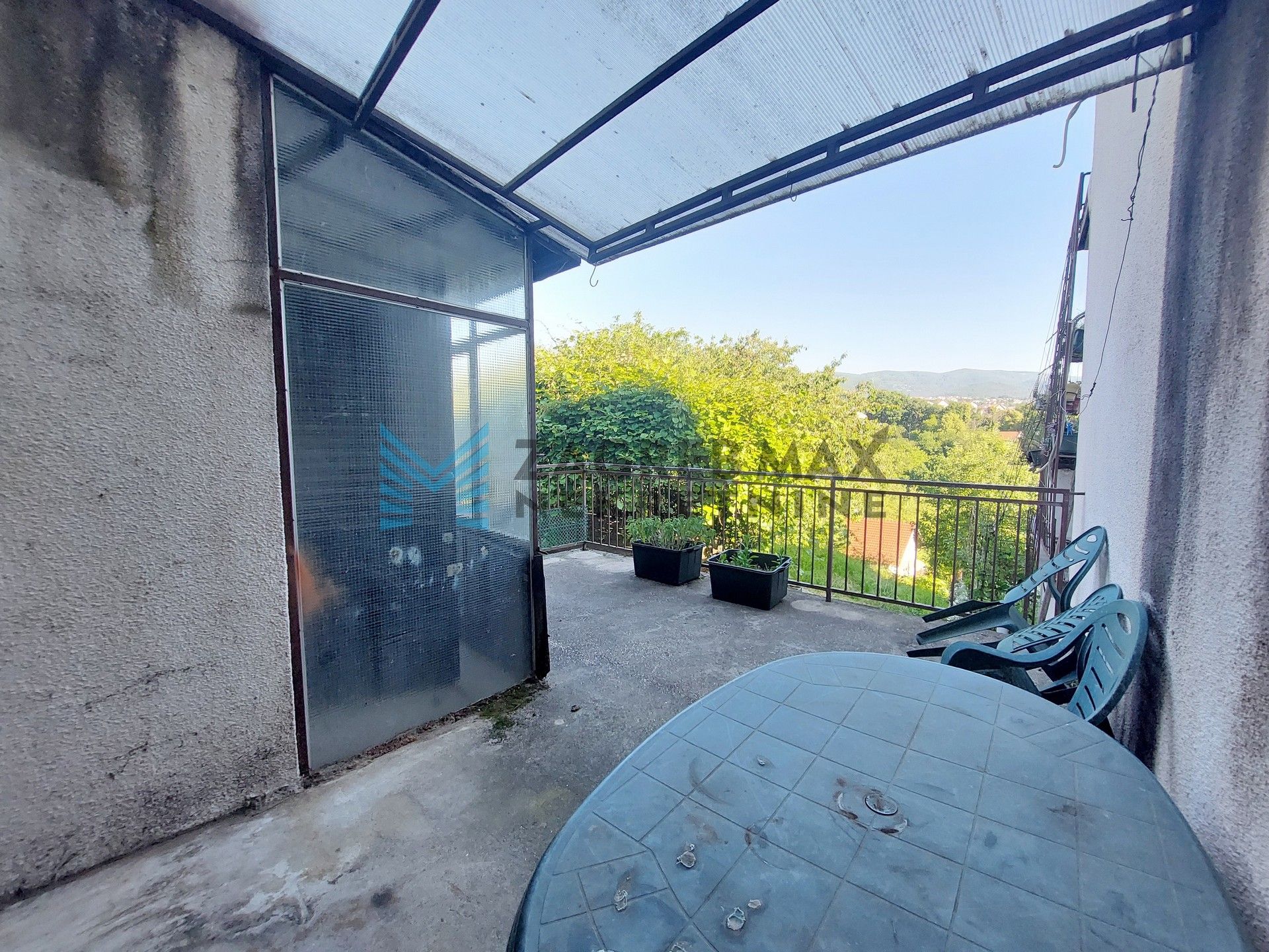 Zagreb - SREBRNJAK - Bijenička - 2-soban, terasa, pogled, za renovaciju