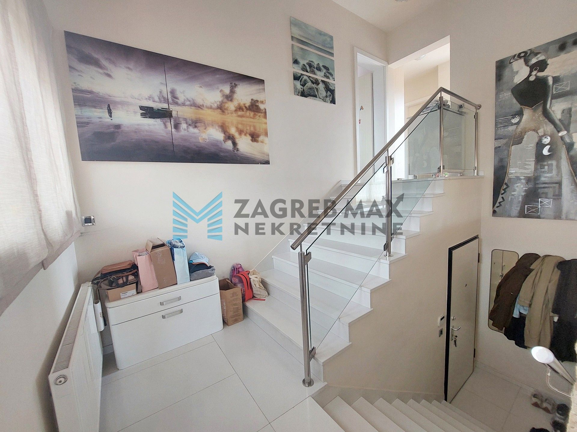 Zagreb - LAŠĆINA - Lašćinska - 3-sobni, prostran, garaža, spremište, 3 terase