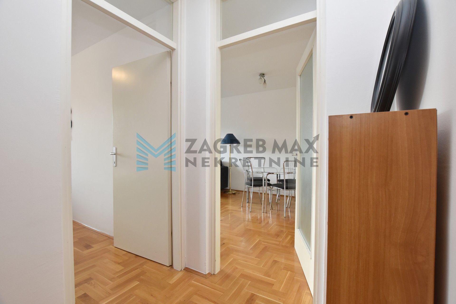 Zagreb - TREŠNJEVKA - Baštijanova Selska, 2-sobni, komforan, parking