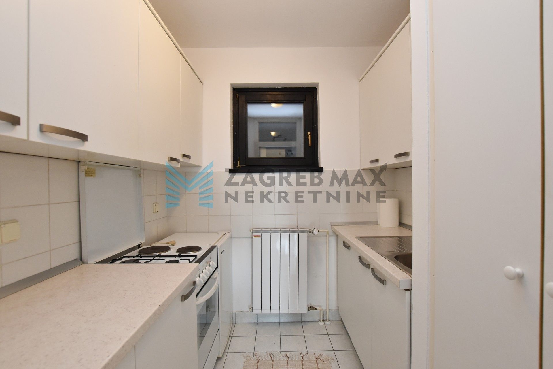 Zagreb - TREŠNJEVKA - Baštijanova Selska, 2-sobni, komforan, parking