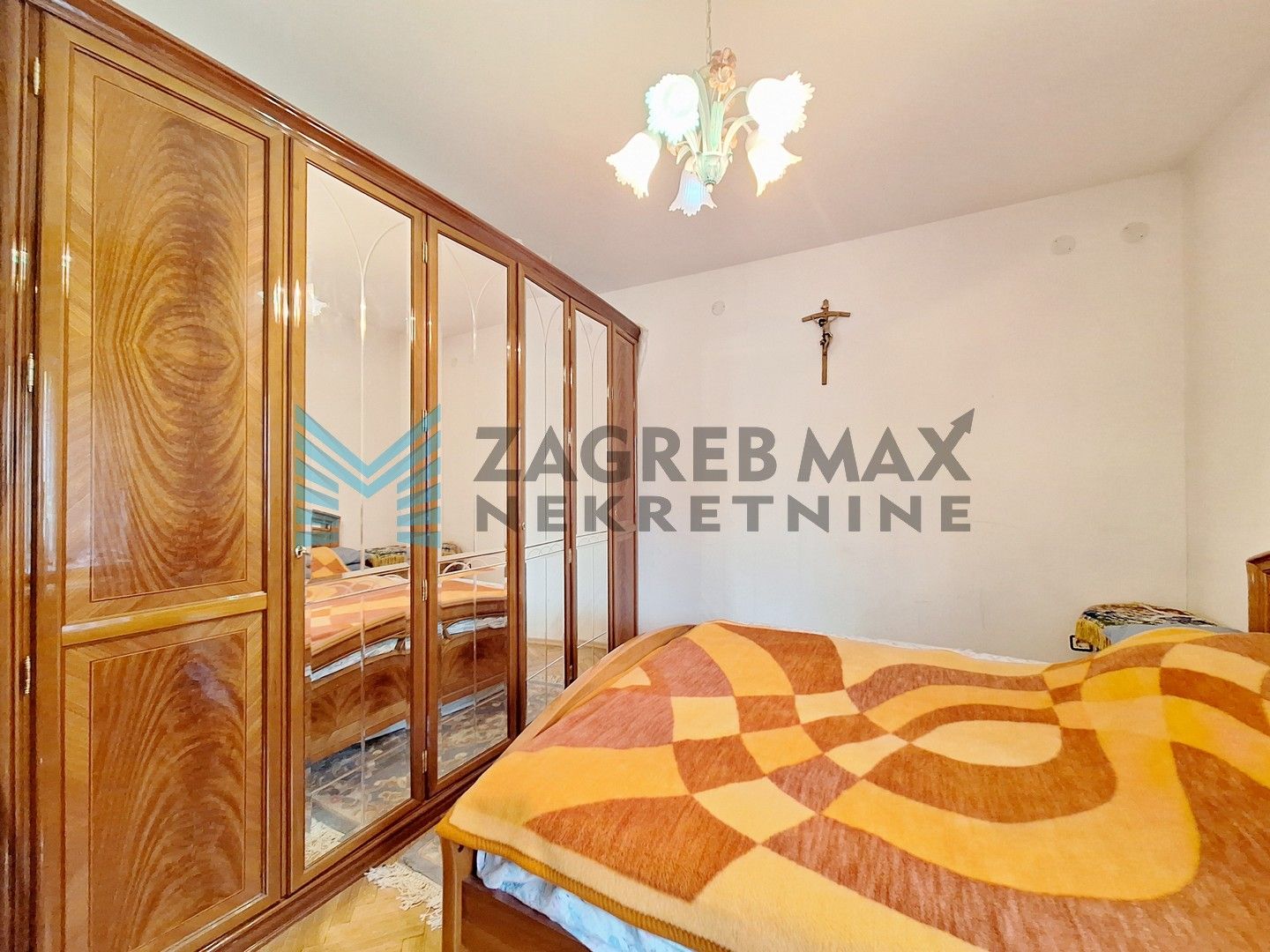 Zagreb - DUBRAVA - Trepčanska - kuća s okućnicom