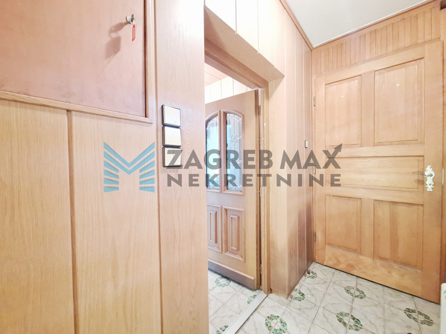 Zagreb - DUBRAVA - Trepčanska - kuća s okućnicom