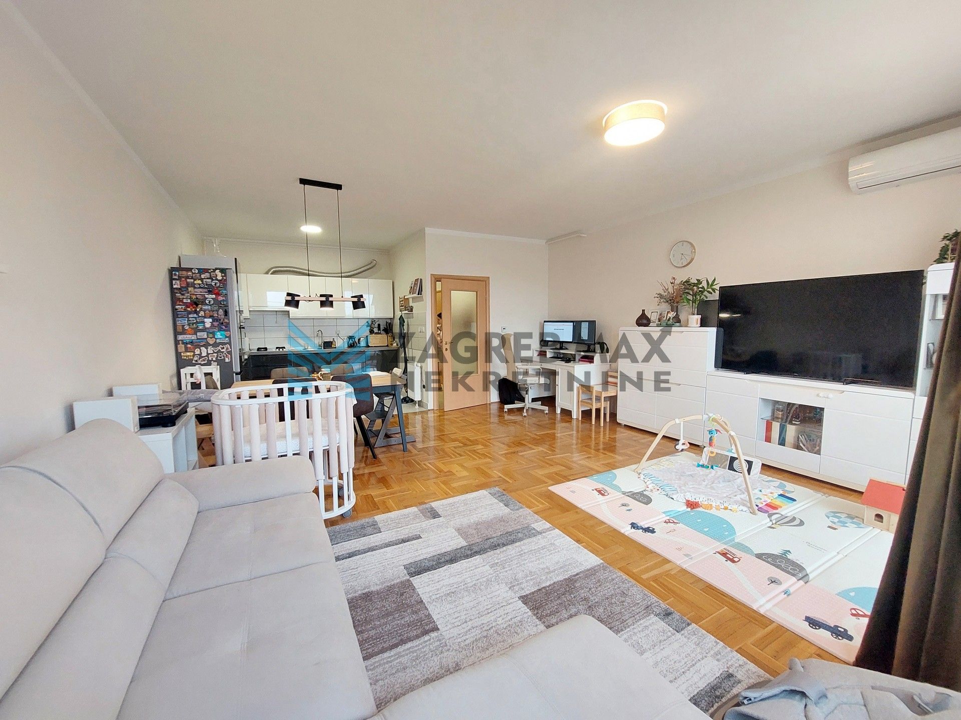 Zagreb - RETKOVEC - IV. Retkovec - 3-sobni, svijetao, garaža, spremište, mirno