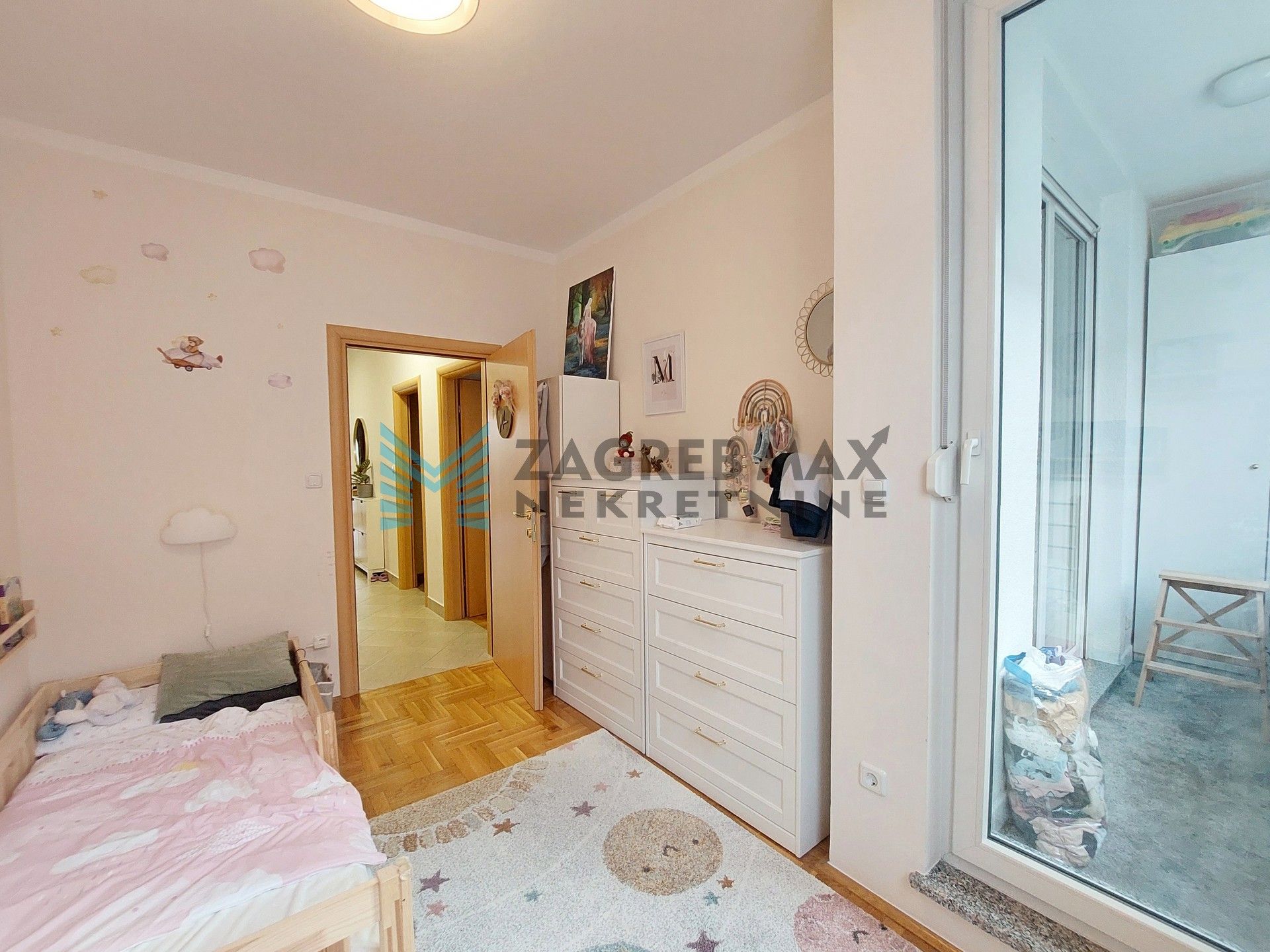 Zagreb - RETKOVEC - IV. Retkovec - 3-sobni, svijetao, garaža, spremište, mirno