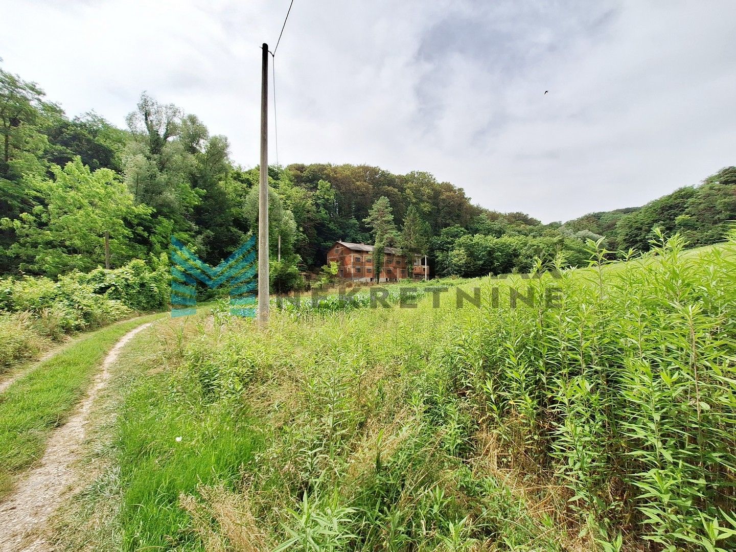 Zagreb - VELIKO TRGOVIŠĆE - poslovni objekt široke namjene