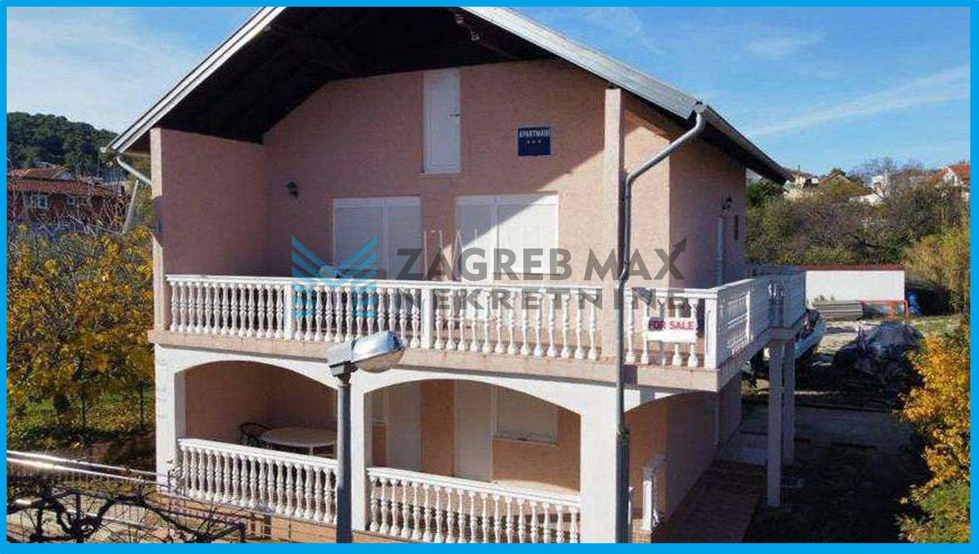 Zagreb - ŠIBENIK - Bilice - kuća s dva apartmana - bez provizije za kupca