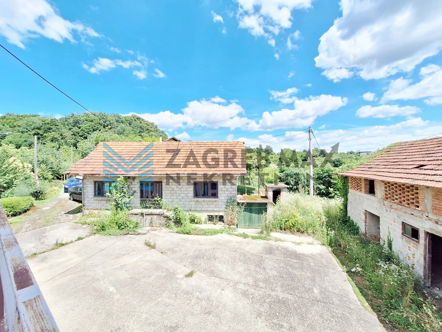 Zagreb - MARIJA BISTRICA - Poljanica Bistrička - kuća s dva gospodarska objekta