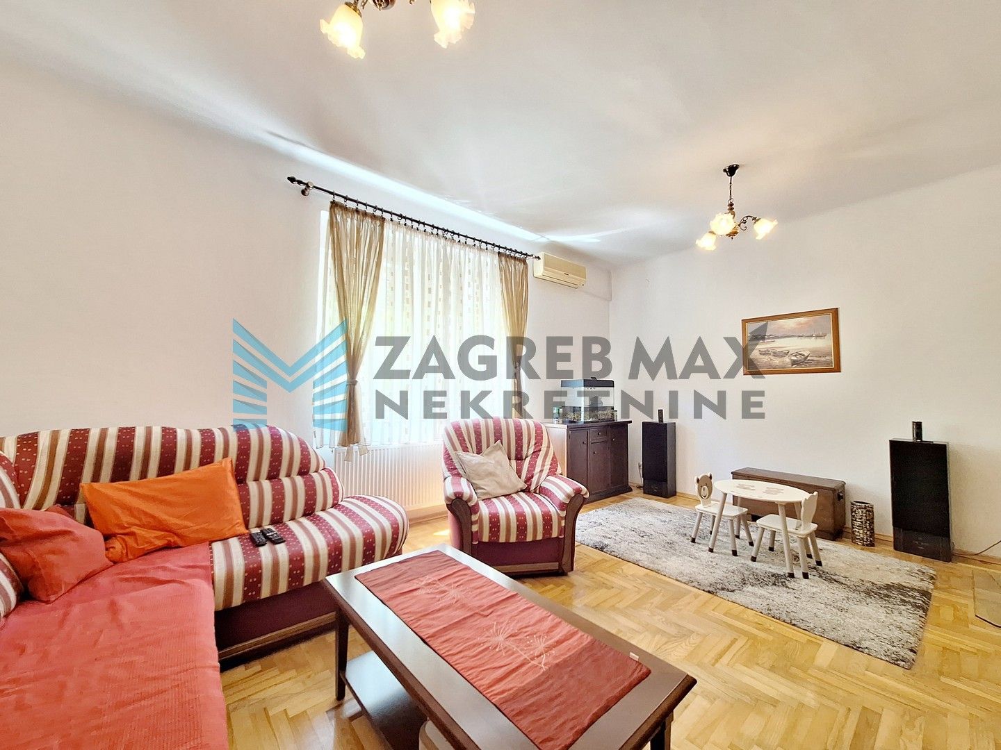 Zagreb - TREŠNJEVKA - Garićgradska - 2-etažni sa dvorištem+2 PM - BEZ PROVIZIJE