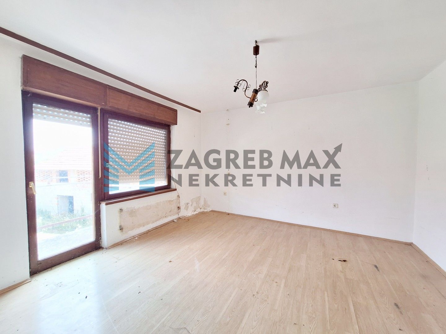 Zagreb - MARIJA BISTRICA - Poljanica Bistrička - kuća s dva gospodarska objekta